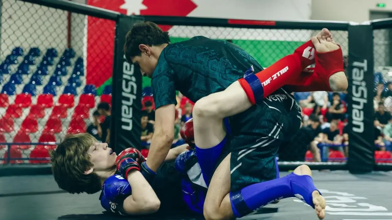 حلبات النزال تشتعل في بطولة المملكة للفنون القتالية المختلطة :: الوقائع الإخبارية